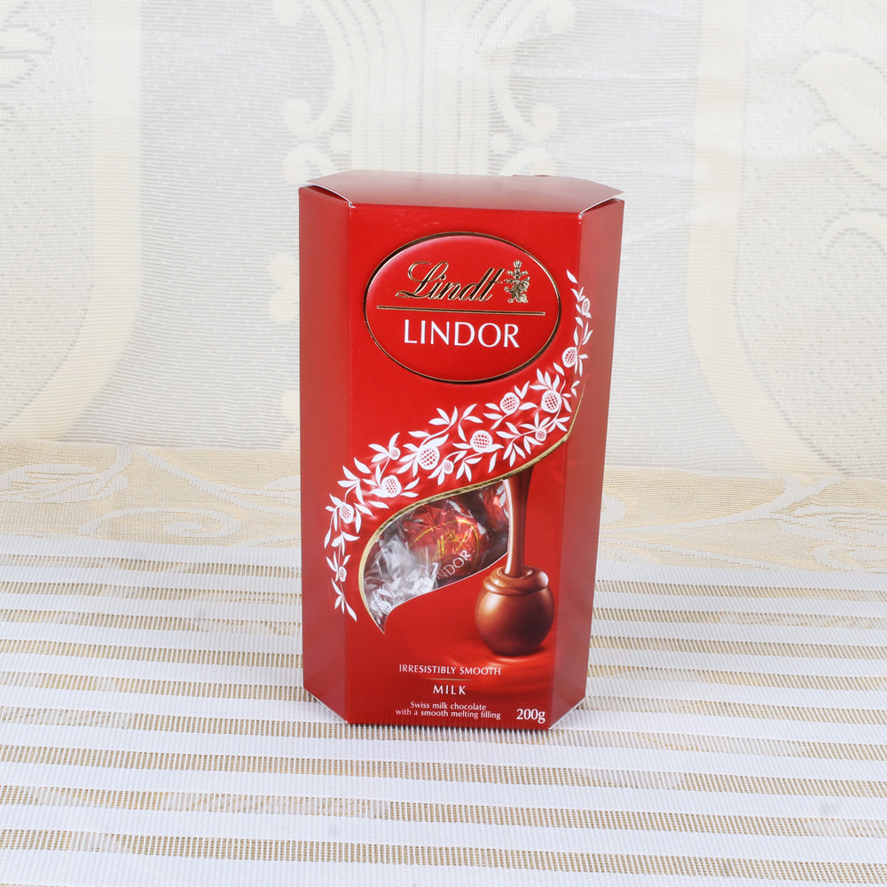 Lindor Milk Chocolate Truffles - 200g box LINDT