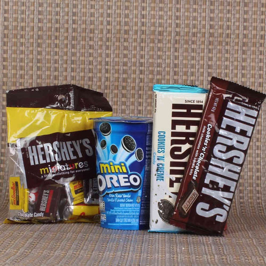 Combo of Hersheys Chocolates with Mini Oreo