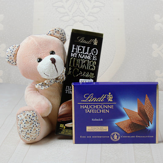 Hello and Lindt Thin Chocolate with Teddy Combo